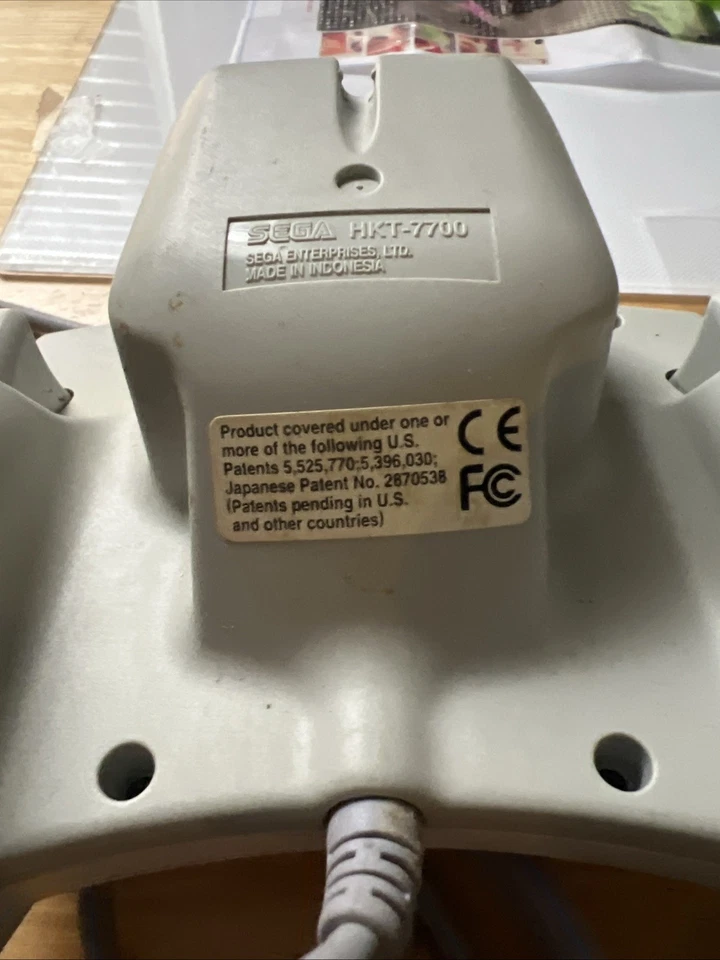Controle Sega Dreamcast branco fabricante de equipamento original HKT-7700 LIMPO E TESTADO (arranhões menores) - Imagem 3 de 3