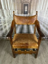 MASSIVER BAROCK SESSEL UM 1720 EICHE UND LEDER