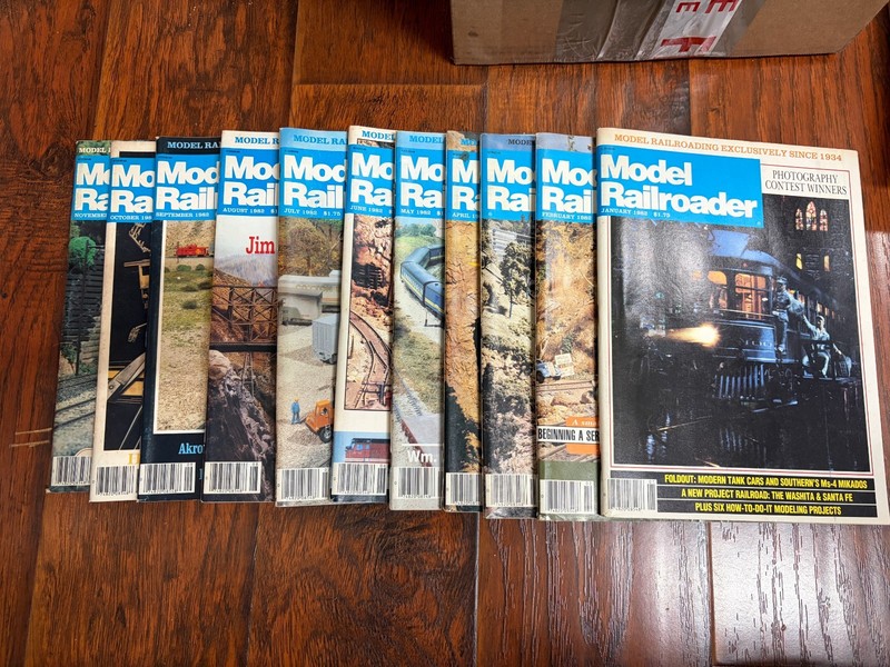Vintage Model Railroader Magazine Lot of 11 issues from 1982 January to November