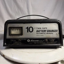 Schumacher Model SE-40MA 10 Amp Manual/Auto Twin Rate 6 & 12 V Battery Charger