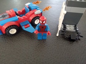 LEGO Juniors: Spider-Man: Spider-Car Pursuit (10665) Read Description 