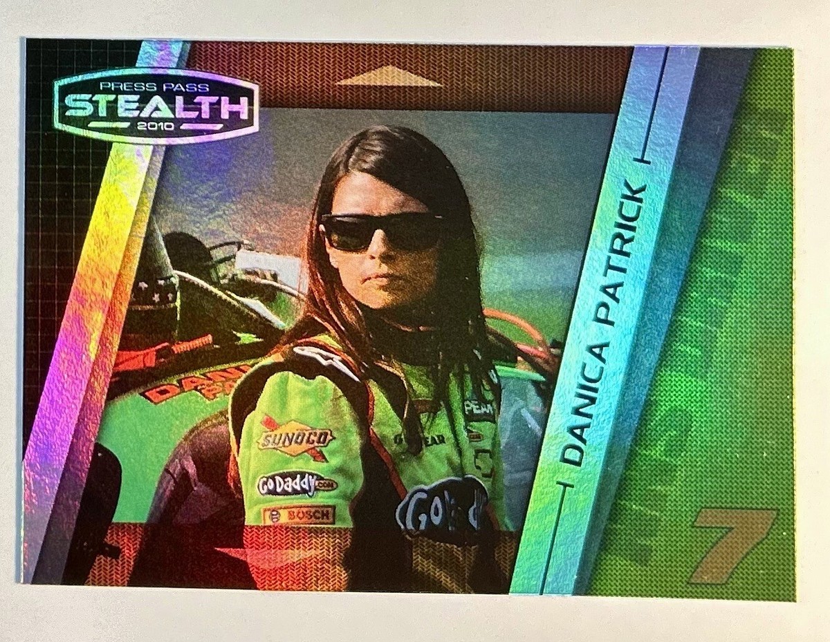 2010 Press Pass NASCAR Go Daddy Danica Patrick Foil Refractor 