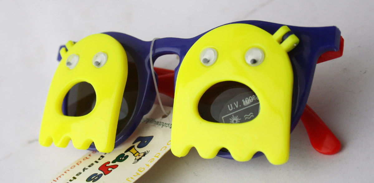 VERY RARE PAC MAN KIDS SUNGLASSES U.V. 100% CATEGORY 3 NEW WITH