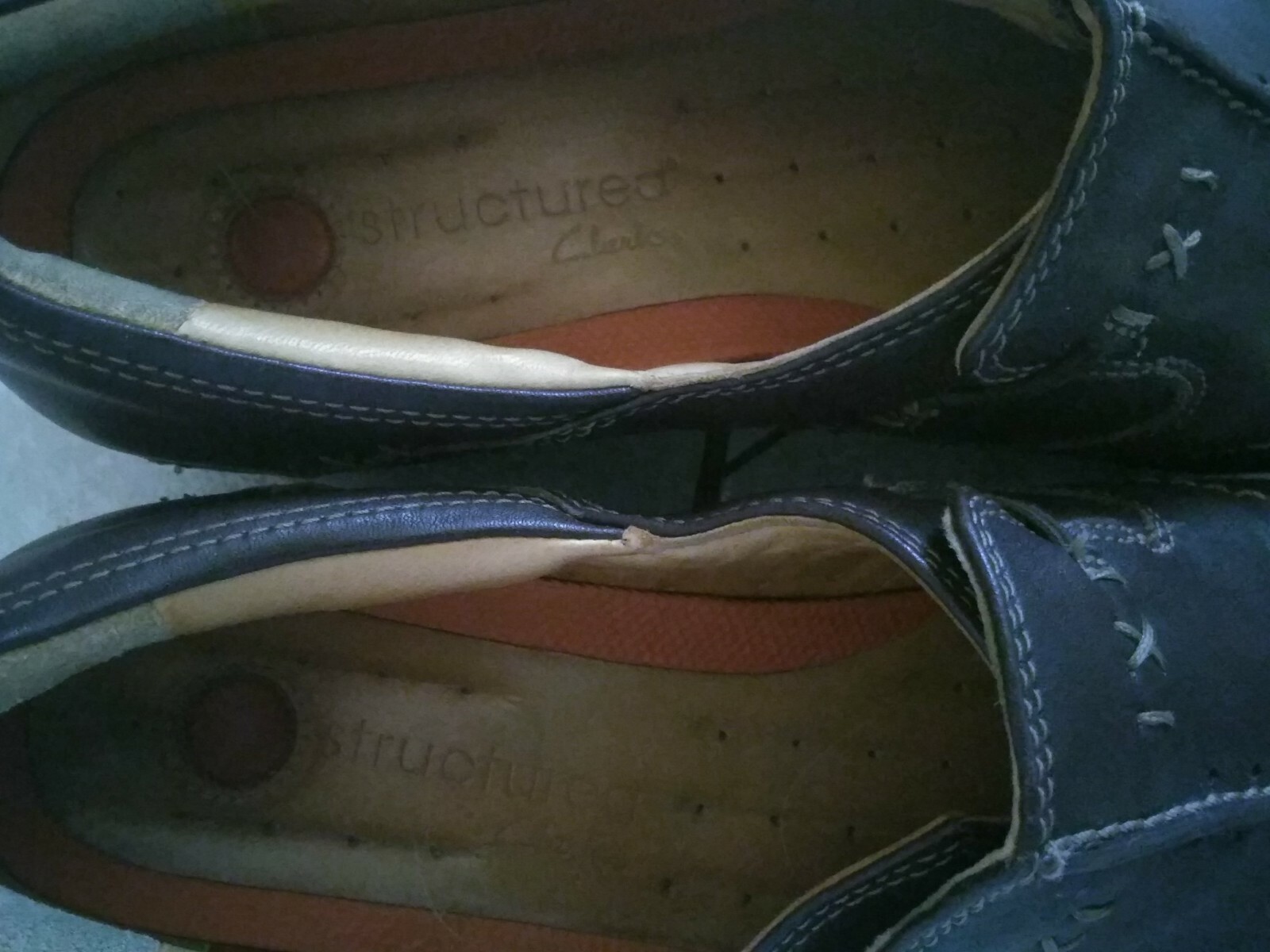 Clarks Unstructured Brown Leather Split Toe Slip … - image 9