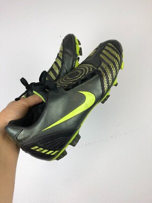 Vintage 2007 Nike Total 90 Football Boots Soccer Cleats Green Mens