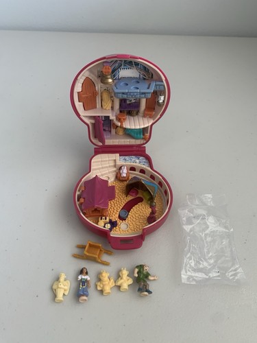 Disney Bluebird Polly Pocket Glöckner von Notre Dame mit Figuren