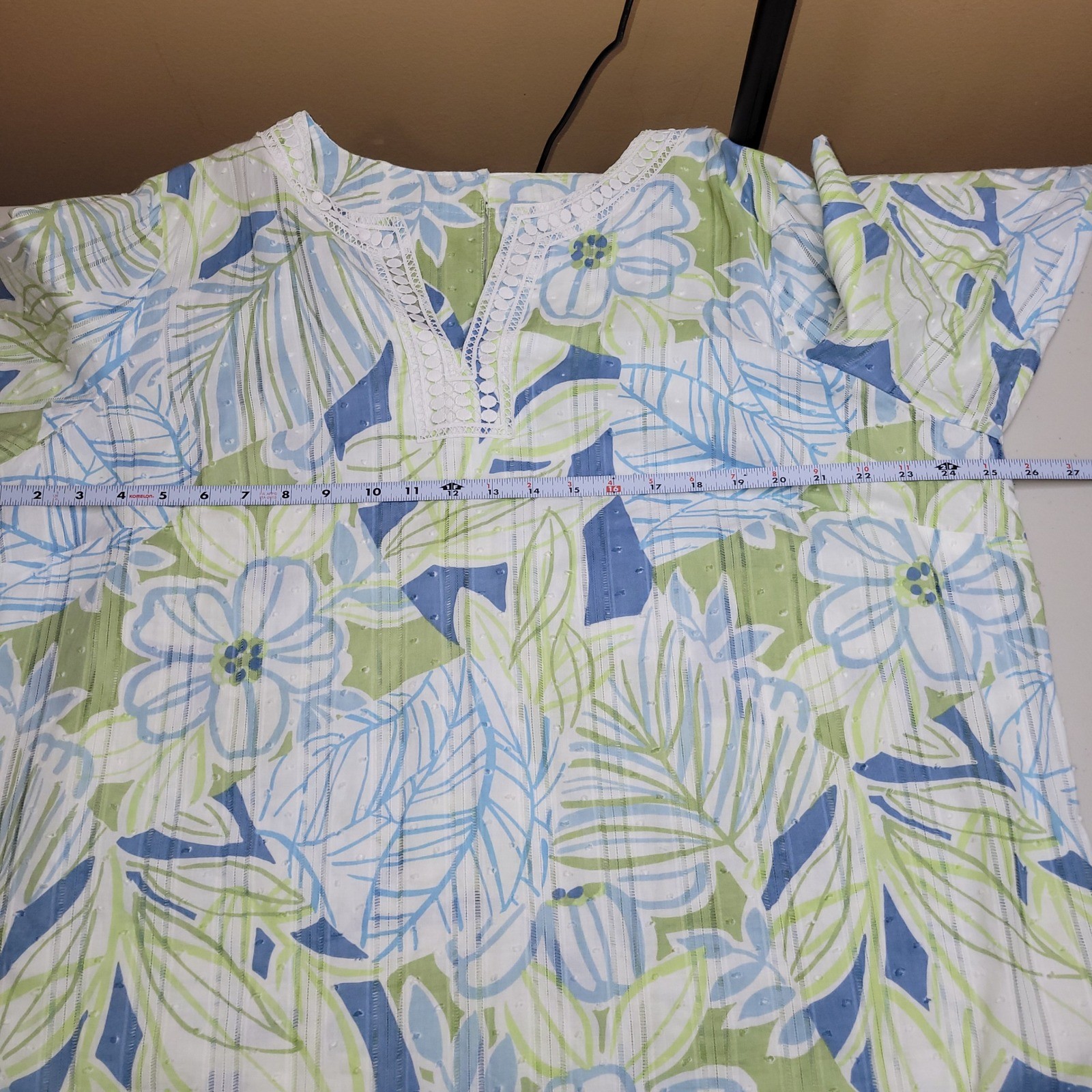 Alfred Dunner Womens 20W Floral Print Tunic Top V Neck 3/4 Sleeve Lace Trim