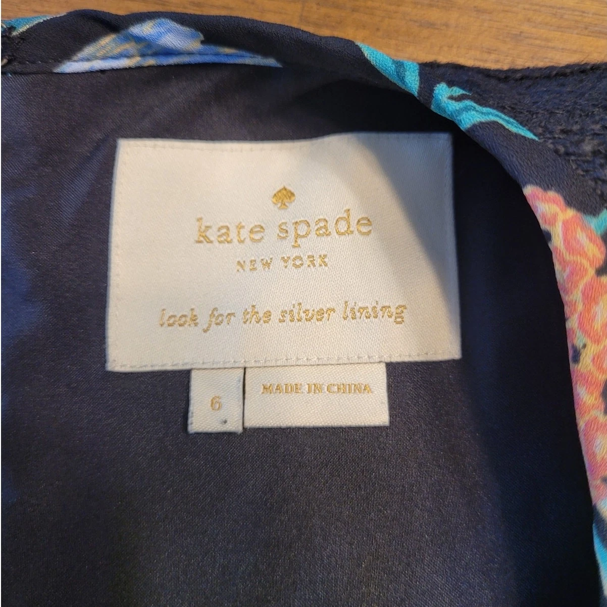 Mini abito donna Kate Spade in tweed aderente e svasato taglia 6 nero fiori nuovo senza etichette