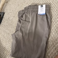 Member's Mark Men's Breathable  Comfortable Travel Jogger New large grey new