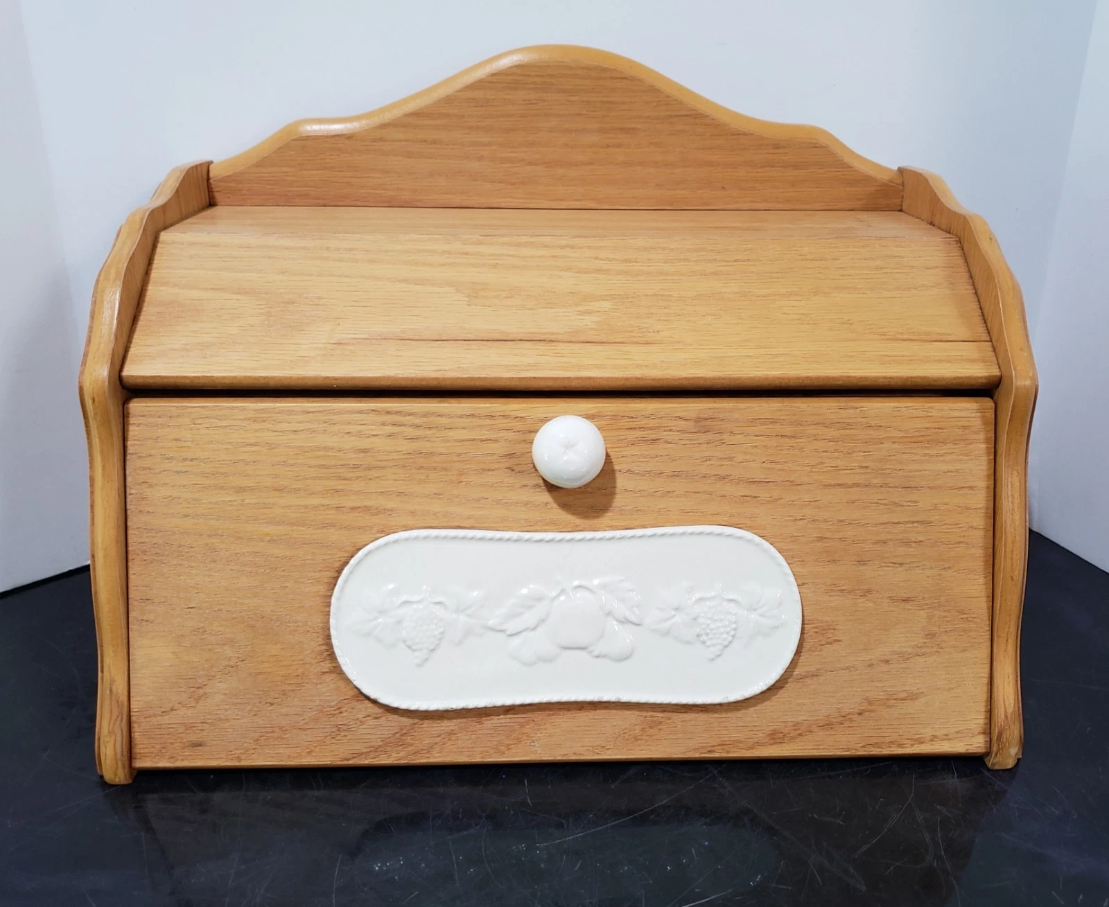 VTG Wood Farmhouse Bread Box Grapes Ceramic Inlay Drop Down Door