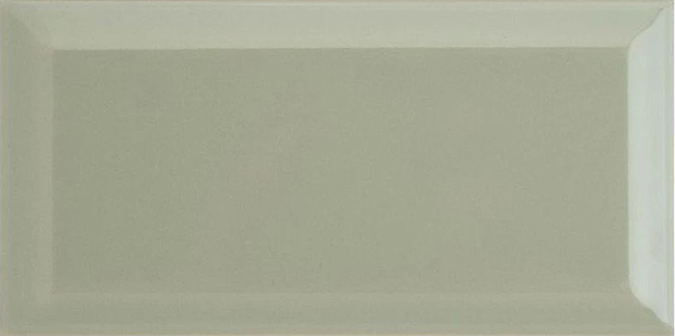 Glossy Green Sage Ceramic Brick Subway Metro Tile With Bevelled Edge 10x20cm Box - Image 4 of 4