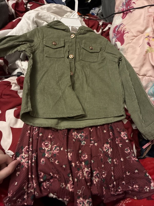 Young Hearts Child’s Size 6 Green Jacket And Red Dress