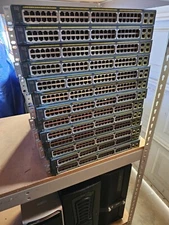 Cisco  Catalyst 2960 (WS-C2960-48PST-S) 48-Ports Rack-Mountable Switch