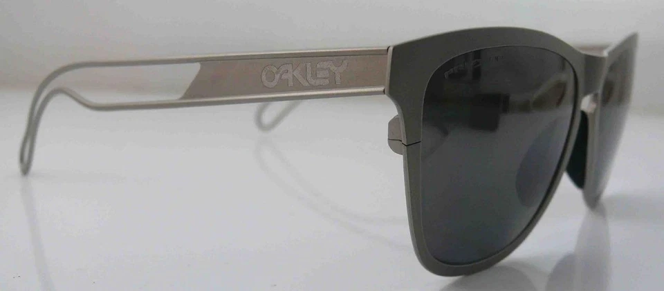 OAKLEY SUNGLASSES POLARIZED TITANIUM FROGSKINS RAW TI FRAME PRIZM BLACK IRIDIUM - image 2 of 4