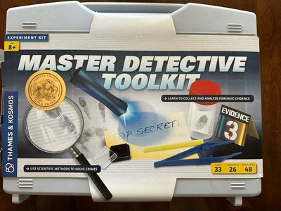 Thames & Kosmos Master Detective Tool Kit Forensic Science Analyze Evidence NEW