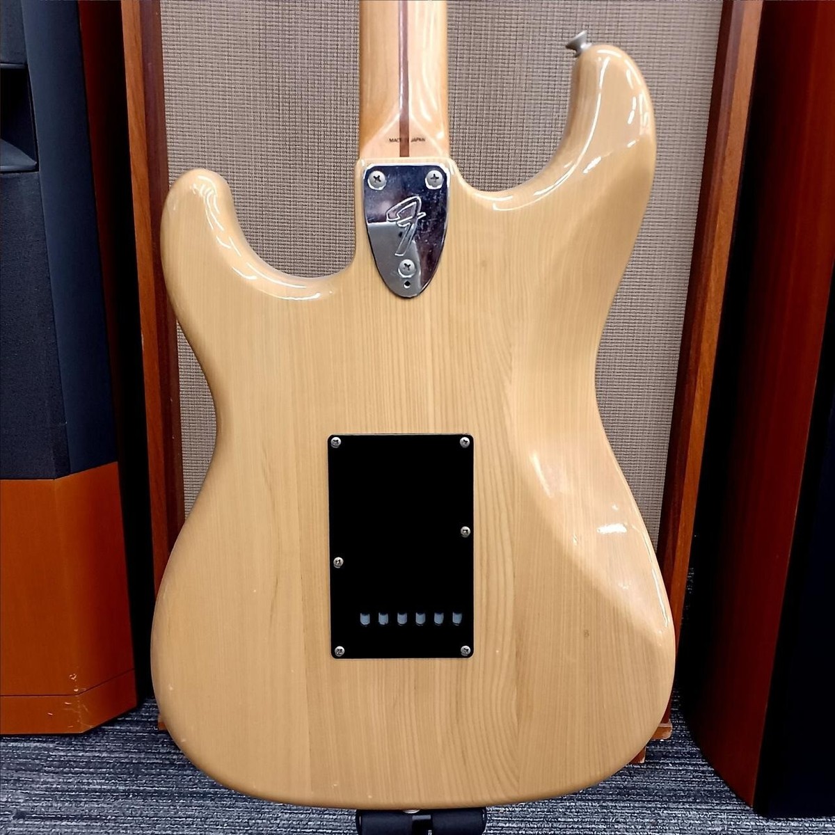 Fender MIJ ストラトキャスター st72-55 ジャンク Fender MIJ ストラトキャスター st72-55 ジャンク
