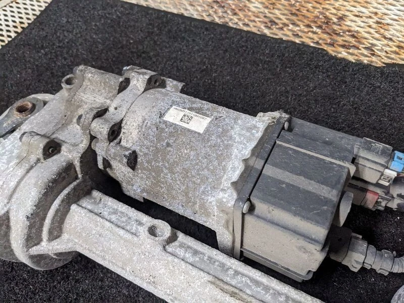 2015-2016 GMC Canyon Power Steering Gear Rack and Pinion Assembly 4X2 Used - Image 3 of 3