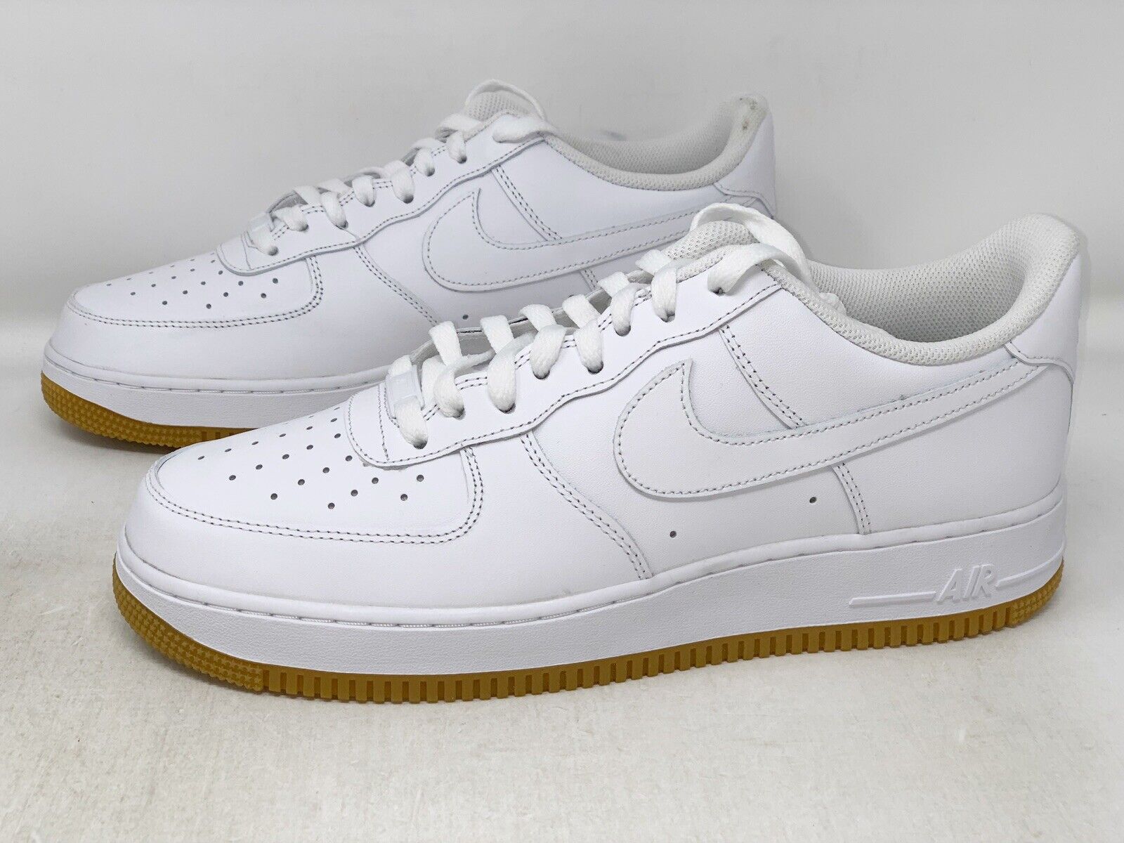 geweer Voorbijgaand Westers Nike Air Force 1 &#039;Gum Bottom Sole&#039; White Sneaker, Size 11  DJ2739-100 | eBay