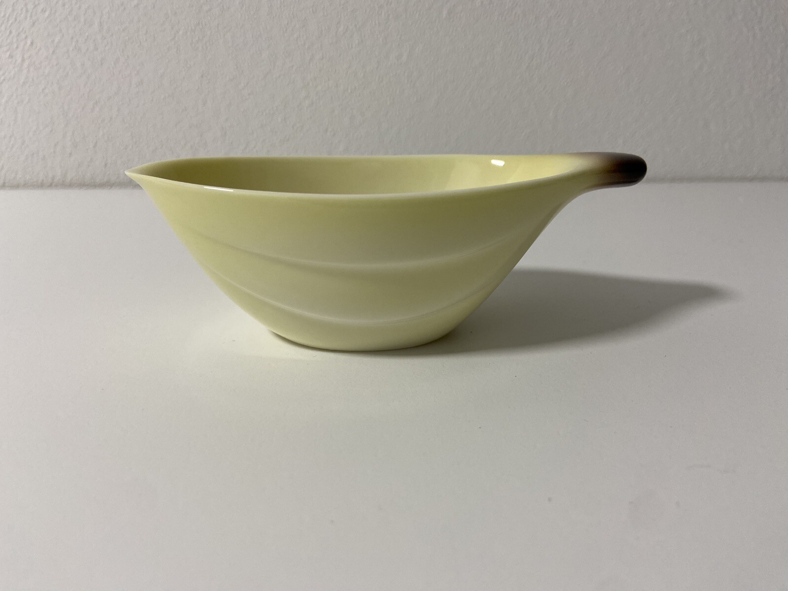 A di Alessi, Banana Milk Bowl Lattiera in fine bone china, ASG93, Decorata a Man