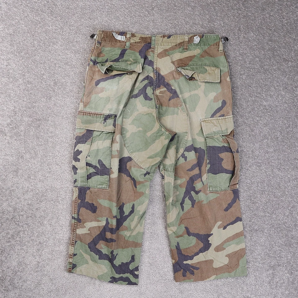 Pantalones Cortos Capri Carga 33x20 Camuflaje Bosque Ejército de Estados Unidos Medio Largo Foto 2 de 4