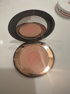 Charlotte Tilbury Pillow Talk Cheek To Chic Swish & Glow Blush Full Size