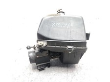1990 1991 1992 1993 Mazda B2200 Air Cleaner 2.2l G60713320 Oem