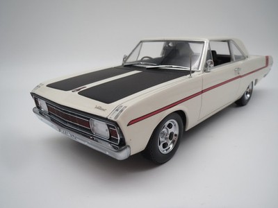 Greenlight  Chrysler Valiant VG Pacer ''1970'' (Lim.Edition) 1:18 OVP !!