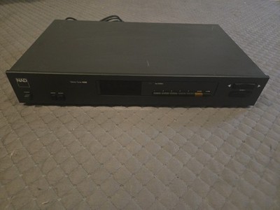 NAD Electronics 4220 Stereo Tuner