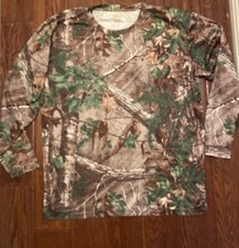Realtree Camouflaged Base Layer Size XL /TG/EG Long Sleeve Hunting Shirt