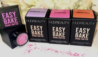 Polvos sueltos Huda Beauty Easy Bake Shade Shifter - rosa, lila y melocotón 1G