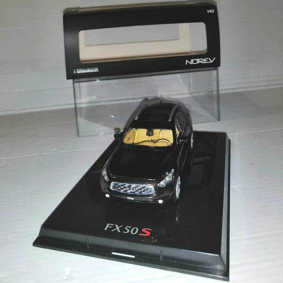 NISSAN INFINITY FX50S NOREV SCALA 1/43 - Immagine 2 di 4
