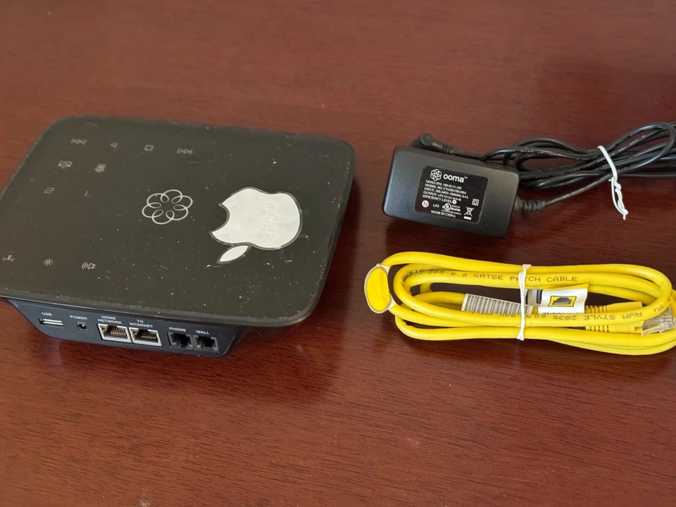 INTERNET bundle , ASUS RT-AC68R wifi router-LINKSYS CM3024 Modem-OOMA Telo, P&P - Image 2 of 4