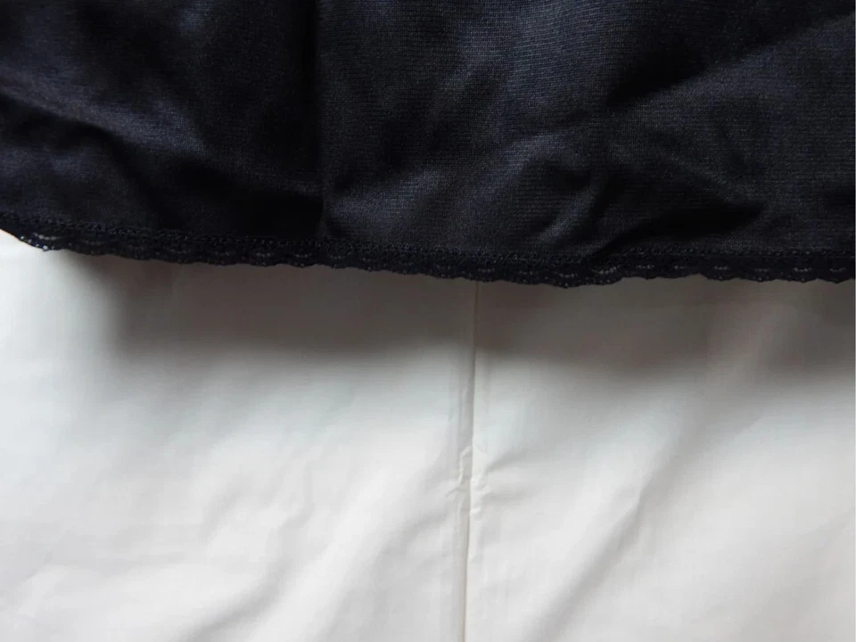 Vintage Preto Meio Chinelo Feito nos EUA Tamanho Pequeno Acabamento de Renda Nylon Lingerie Secretaria - Imagem 3 de 3