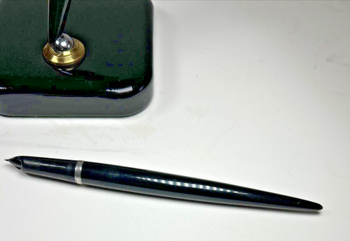 Vintage Parker 21 Desk Fountain Pen With Base Black - Picture 6 of 11