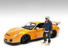 "CAR MEET 1" FIGURINE IV FOR 1/24 SCALE MODELS BY AMERICAN DIORAMA 76380