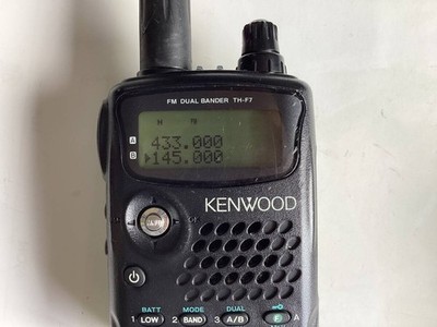 ☆ケンウッド　144/430MHz帯FMハンディ機　TH-F7（現状渡し）☆ KENWOOD TH-F7 Handy 144/430Hz FM Dual Bander Transceive Working