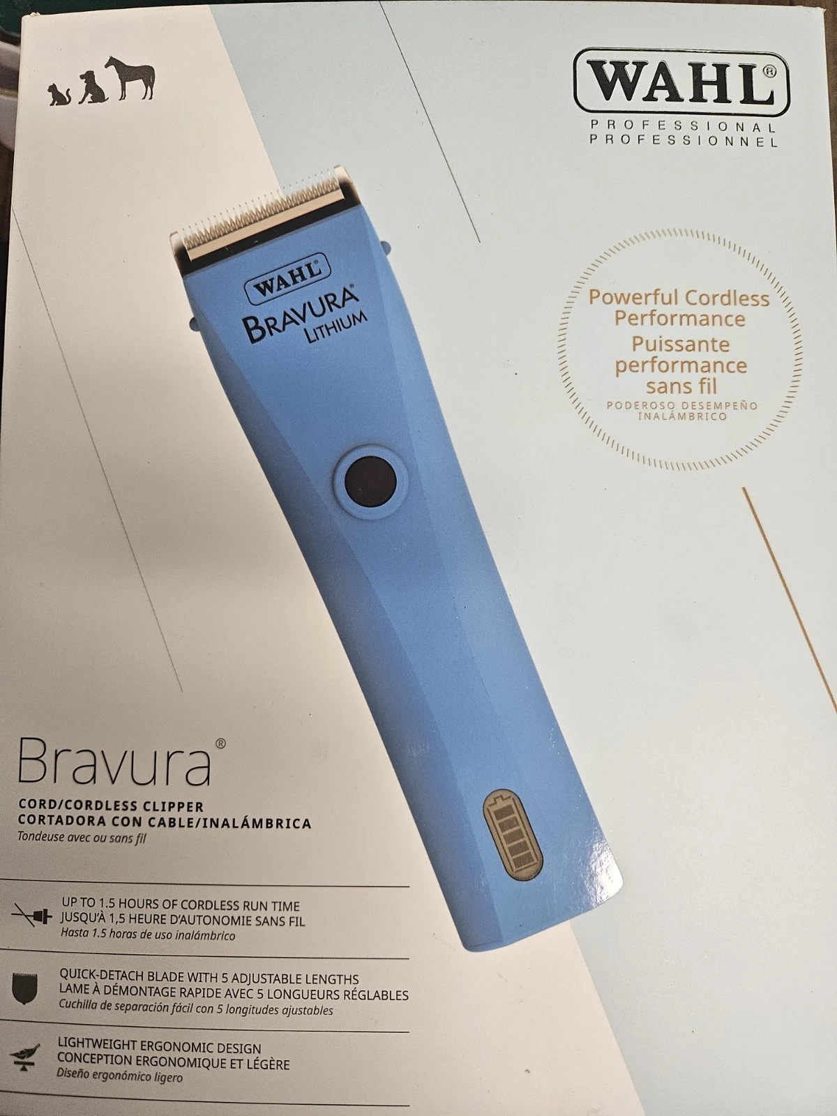 NEW Wahl Professional Bravura Lithium Cordless Pet Clipper Kit - Turquoise Blue
Opens in a new windo