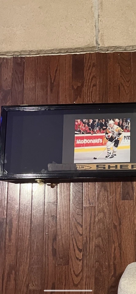 Palo autografiado Mario Lemieux Pittsburgh Penguins con JSA LOA y vitrina Foto 4 de 4