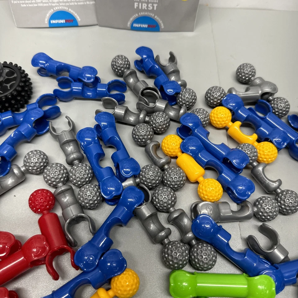 Lot of 72 ZOOBMobile Pieces Designer Building Toys w/ Instructions - Image 4 of 4