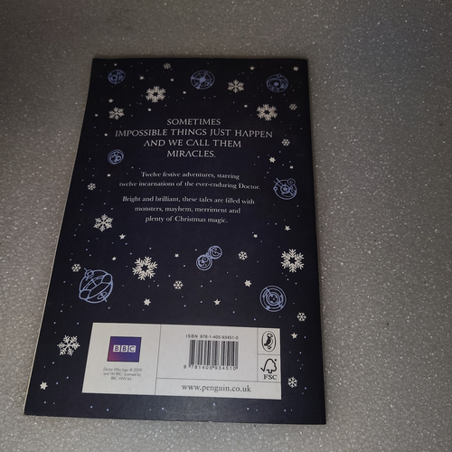 Doctor Who: Twelve Doctors of Christmas paperback - Picture 2 of 4