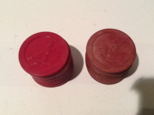 VINTAGE POKER CHIPS RED WHITE & BLUE POKER CHIPS JOCKEY RIDING HORSE 60 pcs - Picture 5 of 5