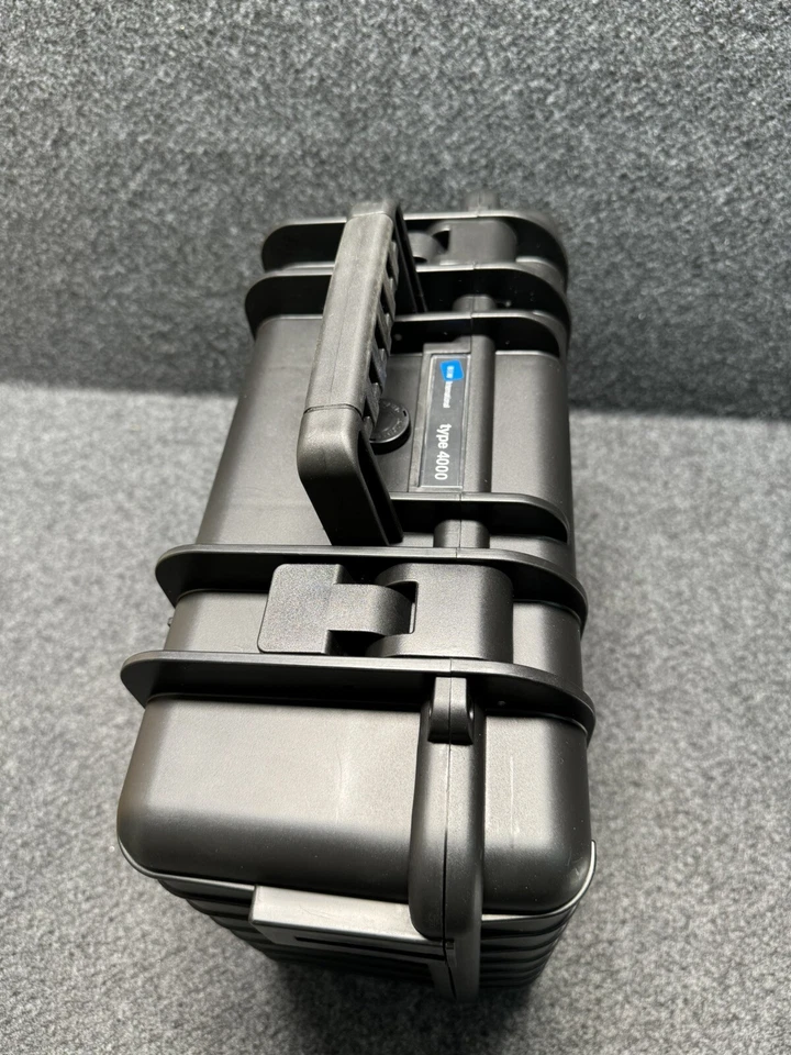 B&W 16.5" x 13" x 7" Weatherproof Outdoor Carrying Case Black Type 4000 RPD - Image 2 of 4