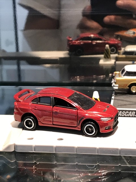 tomica mitsubishi lancer evolution x
