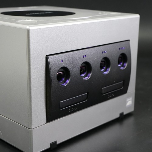 Nintendo GameCube Silver Console DOL-101 NTSC U-C/J Region Switch & Purple LED - Picture 4 of 15