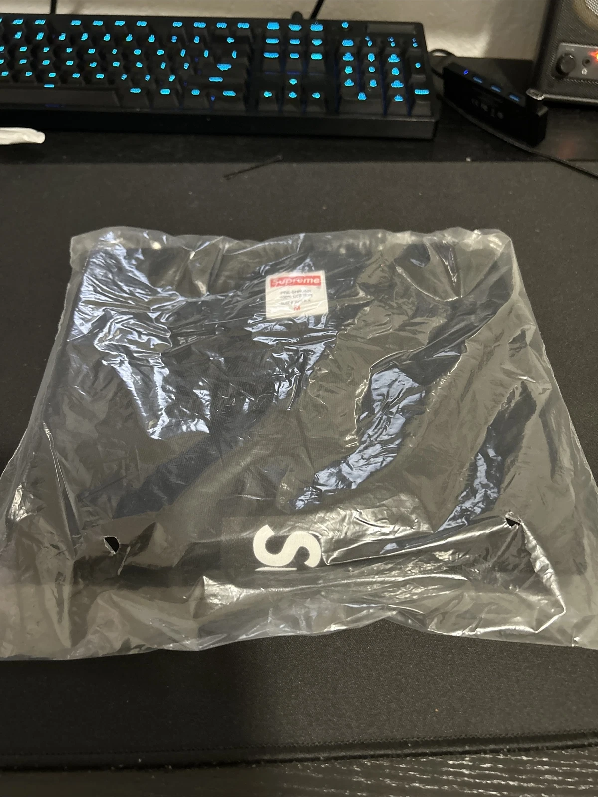 T shirt logo boîte croix suprême noir moyen