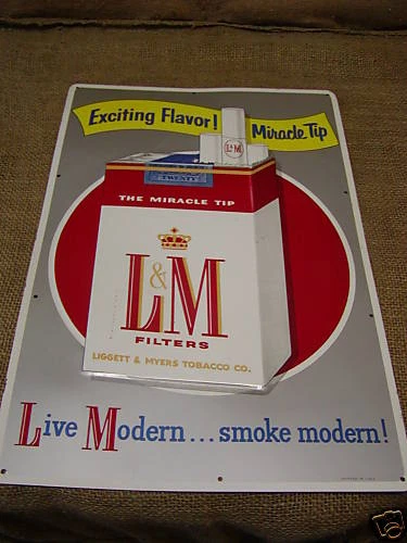 Letrero antiguo de lata de cigarrillo L&M vintage Iowa Foto 2 de 3