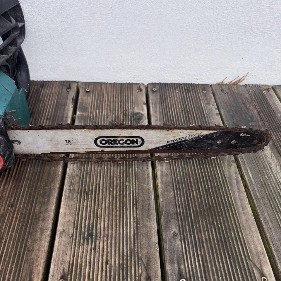 Qualcast YT 4353-02 Electric Chainsaw 40cm Cut 2000W Garden Chain Saw - Image 3 of 4