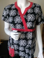 Crocs Medical Apparel Scrubs Small top floral black/ white/red