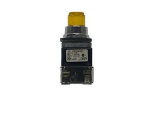 USED Siemens 24VAC/DC 1NO 1NC Orange Illuminated Push Button 52PE6D9A