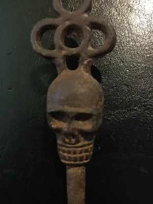 #ad Awesome Victorian Skull Key Skeleton METAL Cast Iron Collector Cathedral Decor $16.69